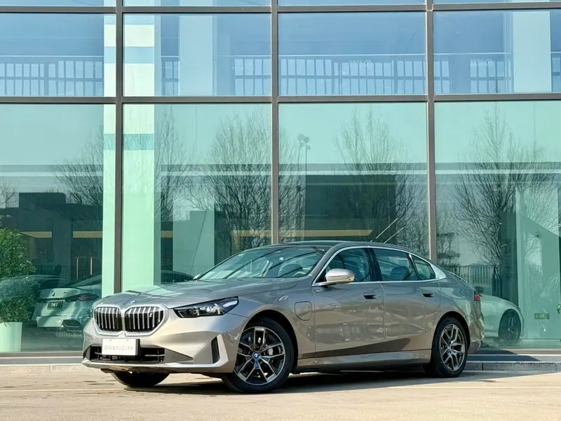 BMW i5 eDrive35L Prestige Version Luxury, 2024 — фото 1