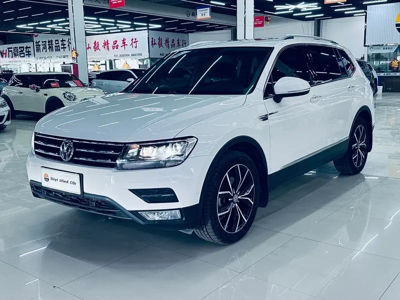Volkswagen Tiguan L 330TSI Auto 2WD Luxury Edition CN6, 2020 — фото 1