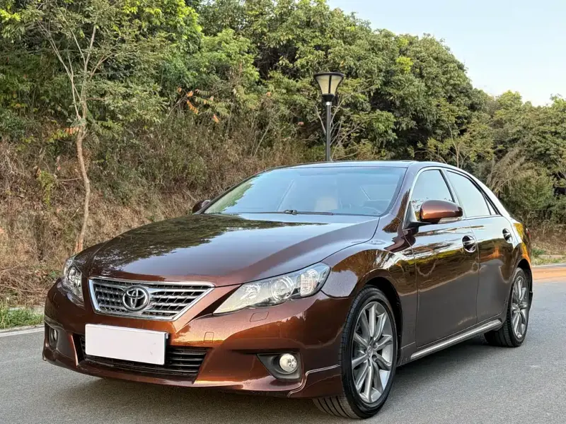 Toyota Reiz, 2012