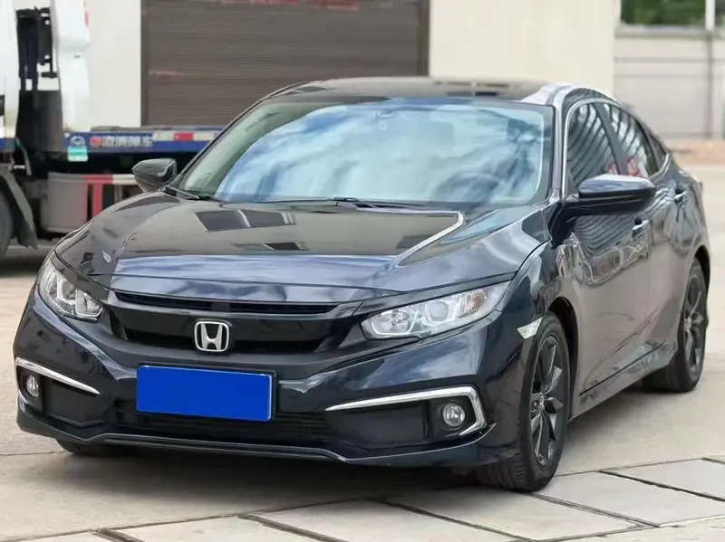 Honda Civic 220TURBO CVT尊耀 версия, 2016 — фото 1