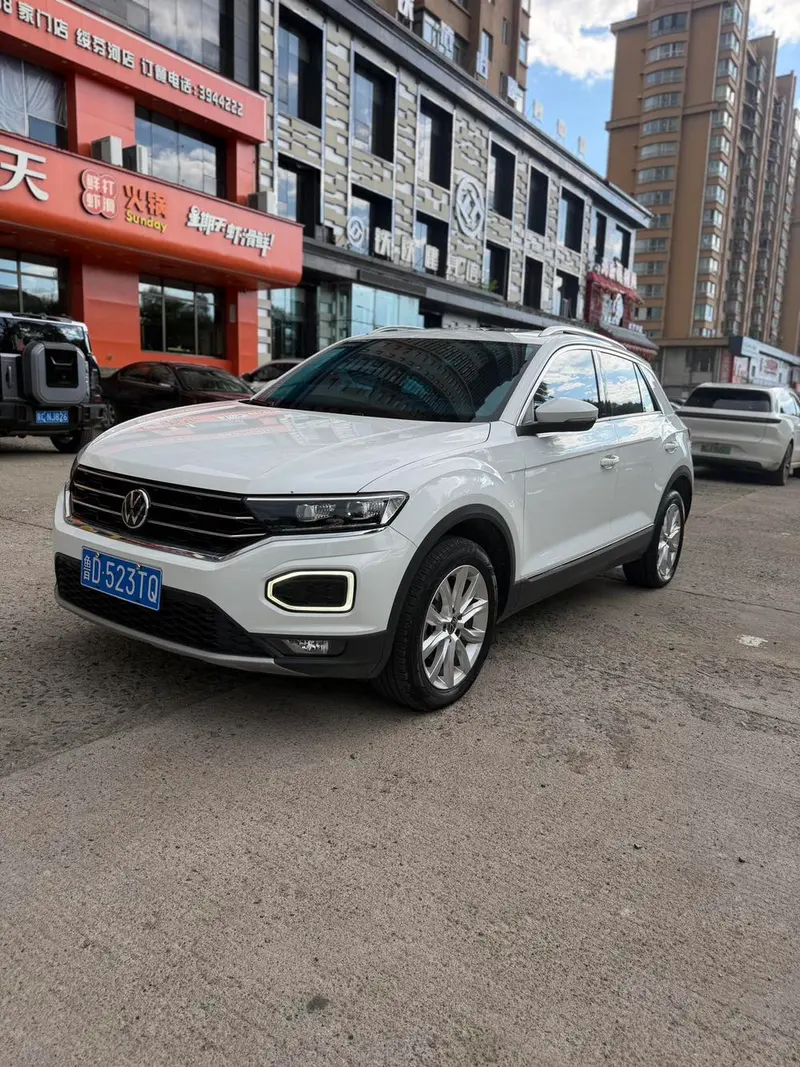 Volkswagen T-Roc, 2022