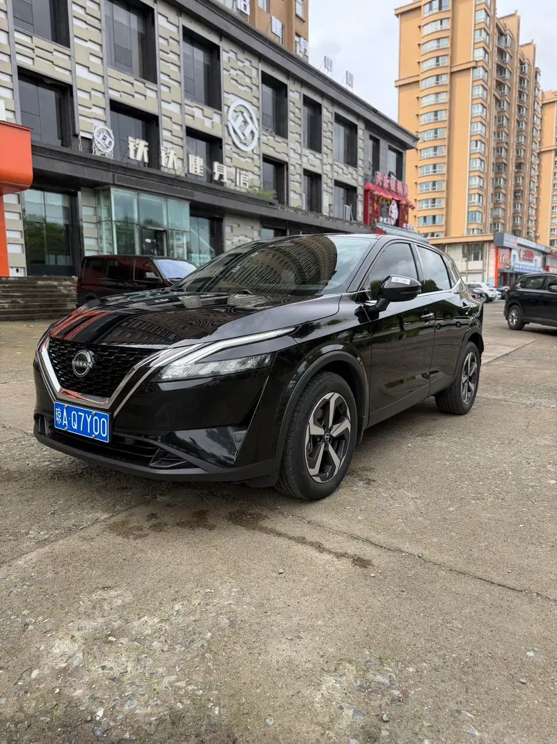 Nissan Qashqai 1.3T Luxury Edition, 2023 — фото 1