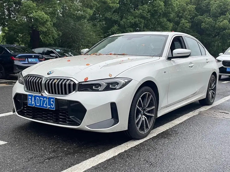 BMW 3-Series, 2023