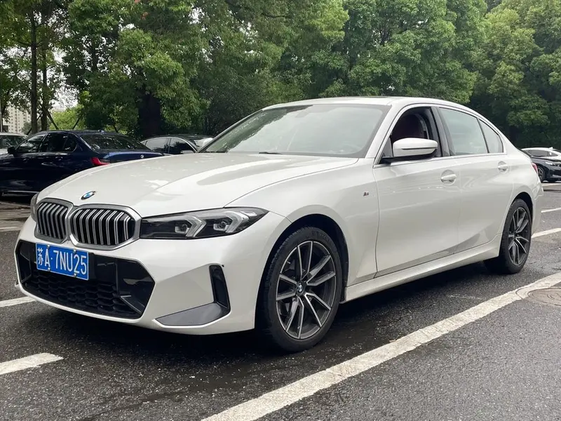 BMW 3-Series, 2023
