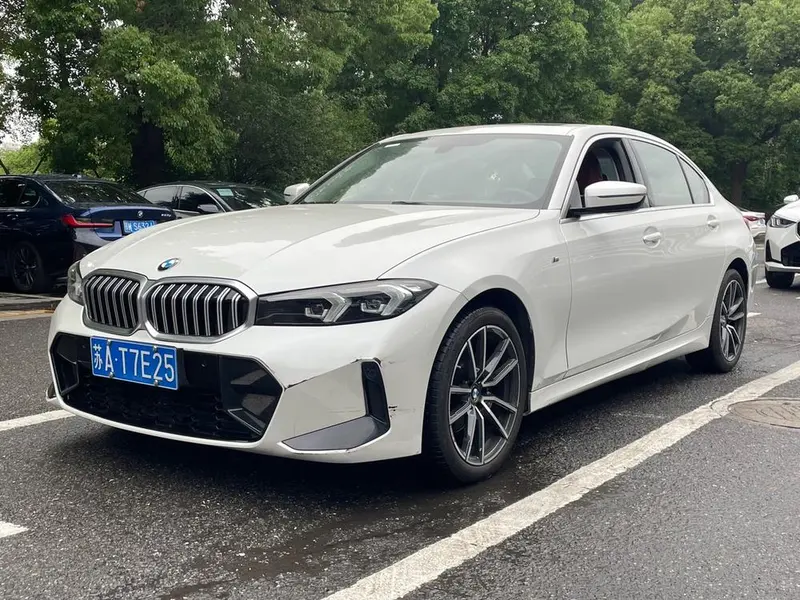 BMW 3-Series, 2023