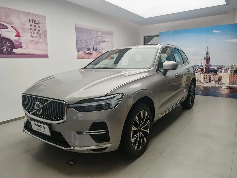 Volvo XC60, 2025