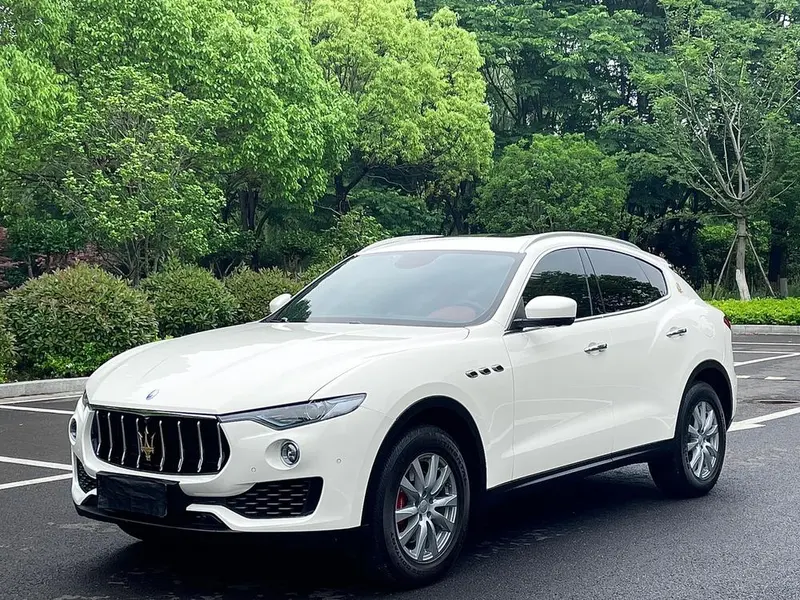 Maserati Levante 3.0T Levante, 2016 — фото 1
