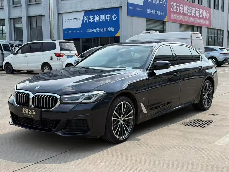 BMW 5-Series, 2023