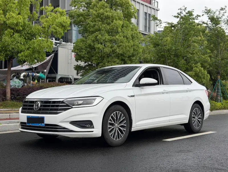 Volkswagen Sagitar, 2020