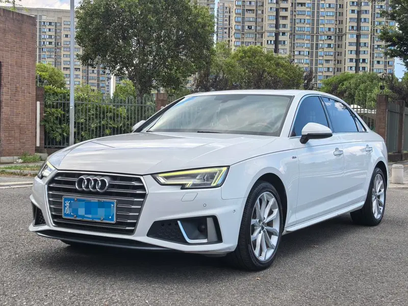 Audi A4L 40 TFSI Fashion Version CN6, 2019 — фото 1