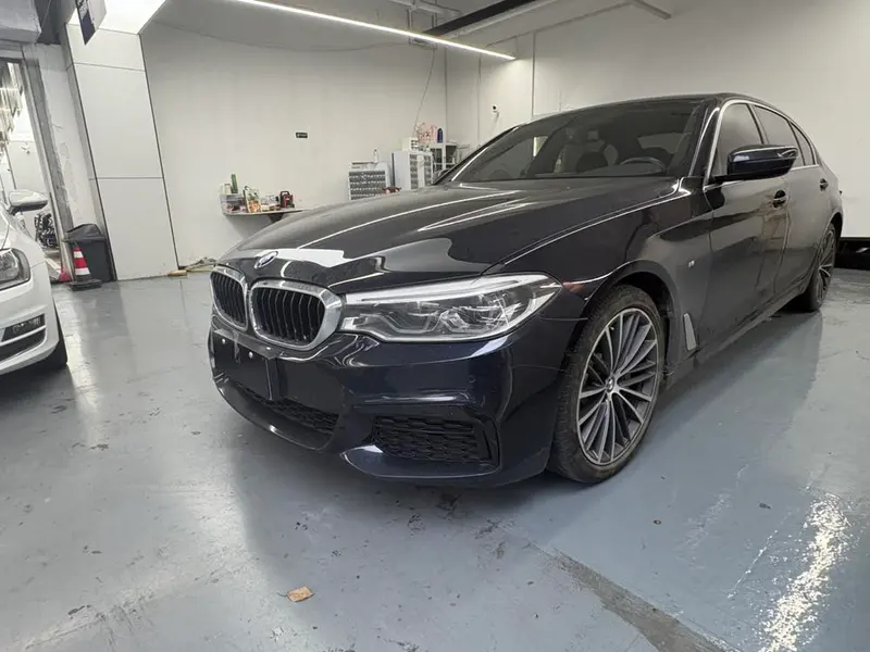 BMW 5-Series, 2020