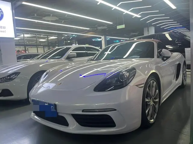 Porsche 718, 2016