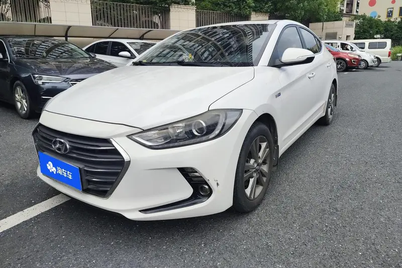 Hyundai Elantra Lingdong, 2016
