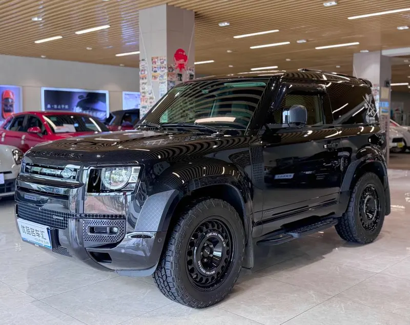 Land Rover Defender, 2023