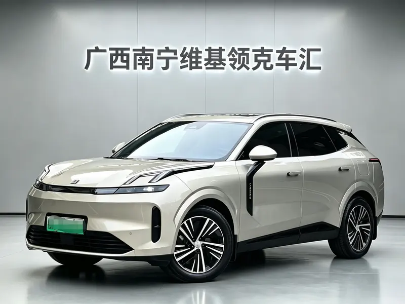 Lynk & Co 08 EM-P, 2023