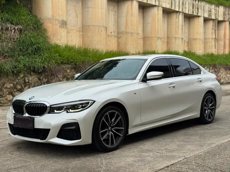 BMW 3-Series, 2021