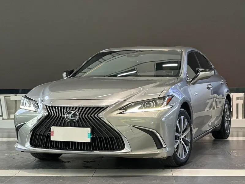Lexus ES 260 Edition, 2021 — фото 1
