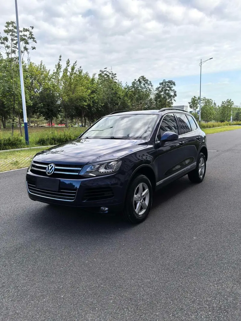 Volkswagen Touareg, 2013