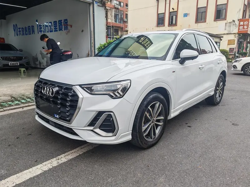 Audi Q3, 2021