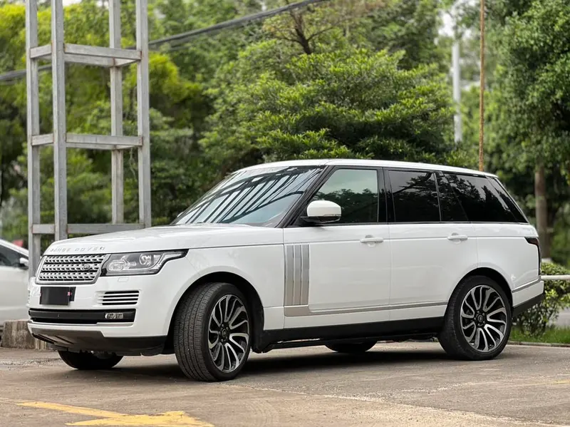 Land Rover Range Rover 3.0T Auto 4WD 5 Seater Parallel Import, 2015 — фото 1