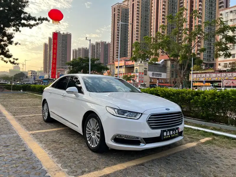 Ford Taurus, 2016