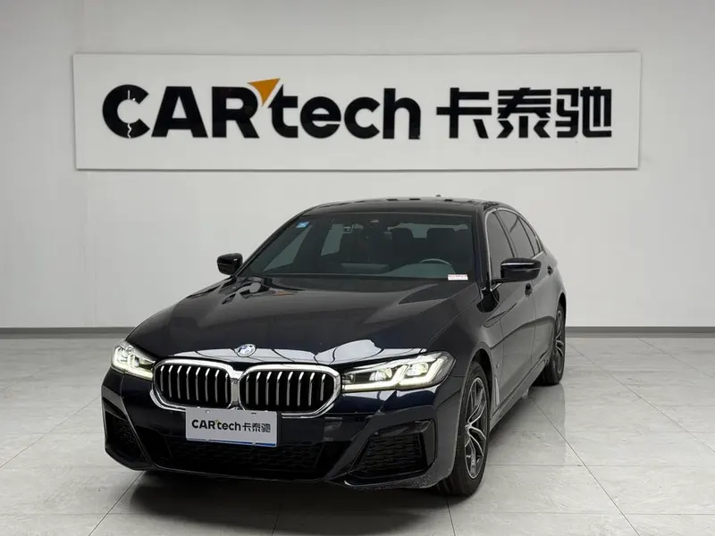 BMW 5-Series, 2022