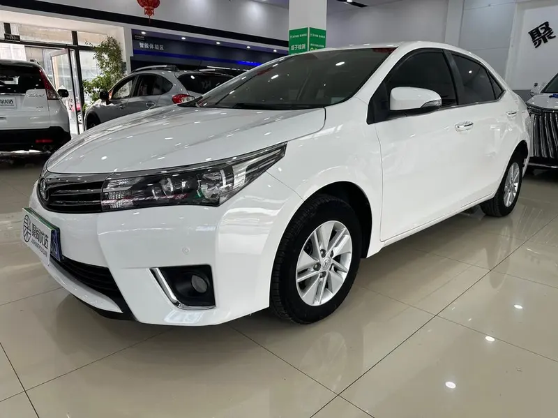 Toyota Corolla 1.6L CVT GL, 2014 — фото 1