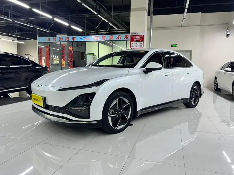 Wuling Starlight EV, 2025