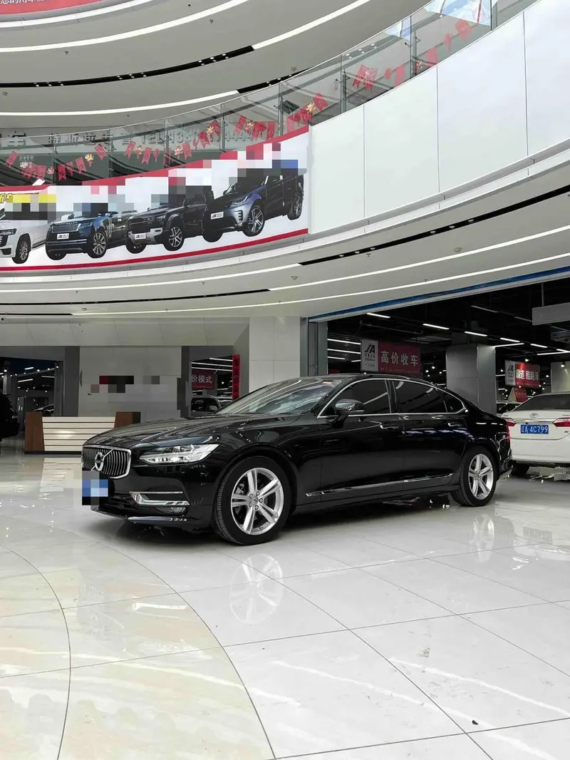 Volvo S90, 2020