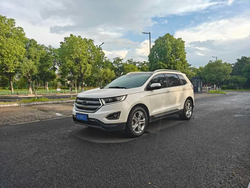 Ford Edge EcoBoost 245 4WD Sharp Version 7 Seater, 2016 — фото 1