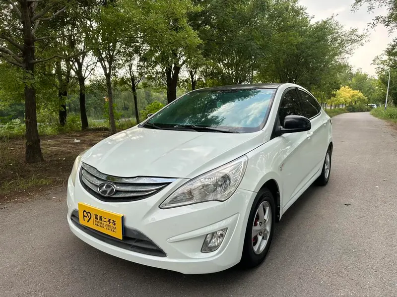 Hyundai Verna, 2013