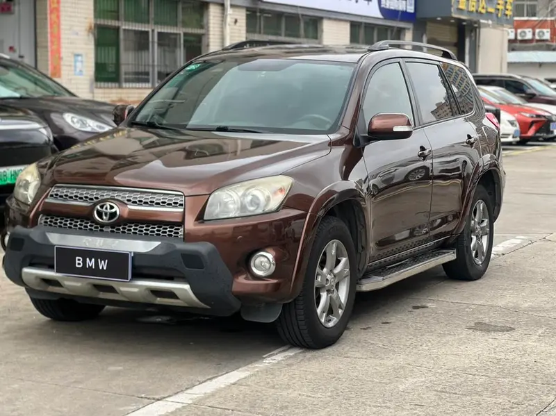 Toyota RAV4 Edition 2.0L Auto Classic, 2013 — фото 1