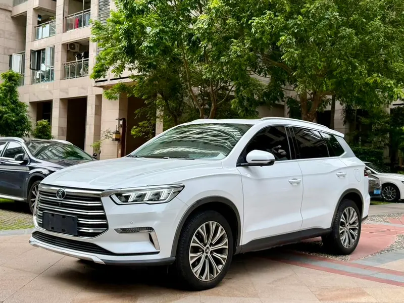 BYD Song Pro DM DM 1.5T 4WD Performance Edition Luxury Version, 2019 — фото 1