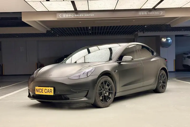 Tesla Model 3 Edition, 2022 — фото 1