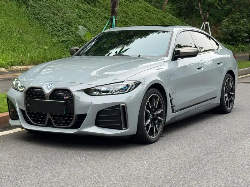 BMW i4, 2022
