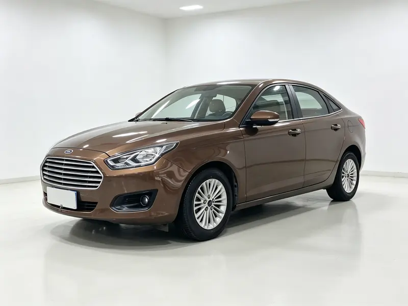 Ford Escort 1.5L Auto Fashion Version, 2015 — фото 1