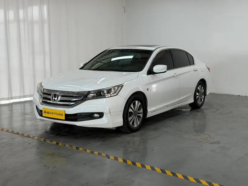 Honda Accord, 2015