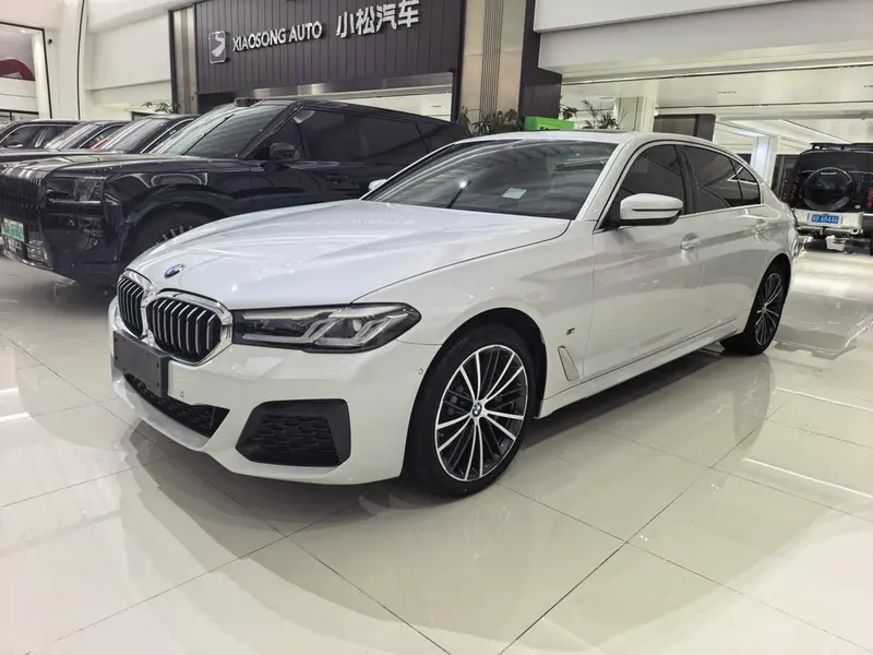 BMW 5-Series, 2023