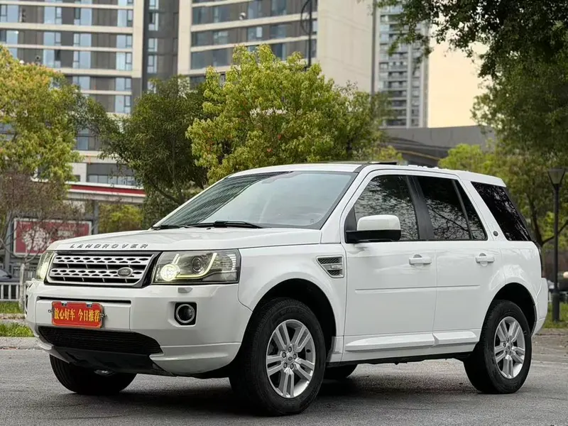 Land Rover Freelander 2 2.2T SD4 S Diesel Edition, 2013 — фото 1