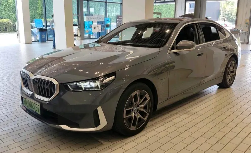 BMW i5 eDrive35L Prestige Version Luxury, 2024 — фото 1