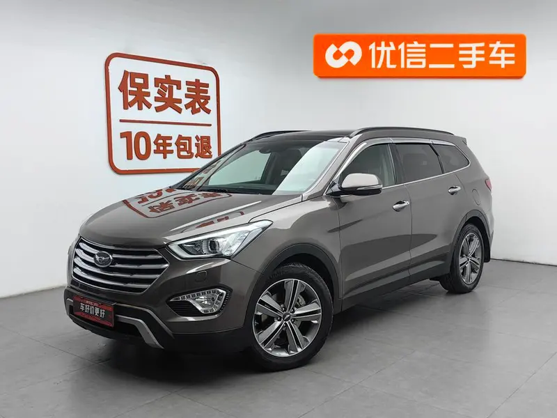 Hyundai Grand Santa Fe, 2013