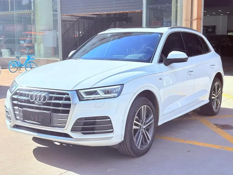 Audi Q5L, 2020