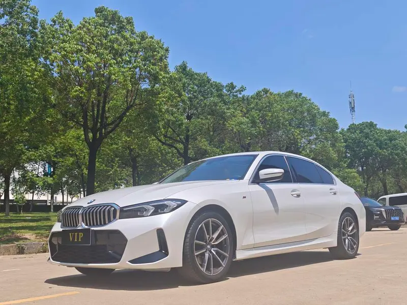 BMW 3-Series, 2023