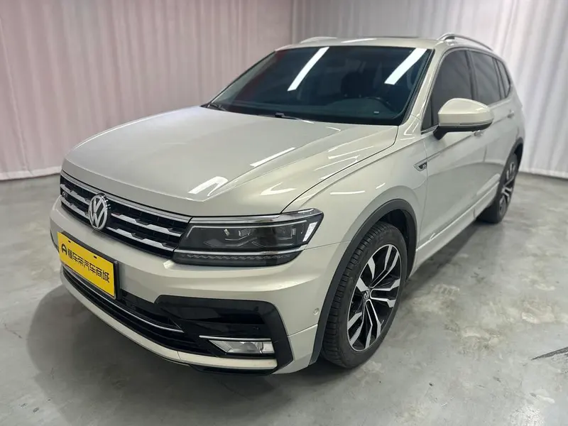 Volkswagen Tiguan L 330TSI Auto 2WD R-Line Flagship Edition CN6, 2020 — фото 1