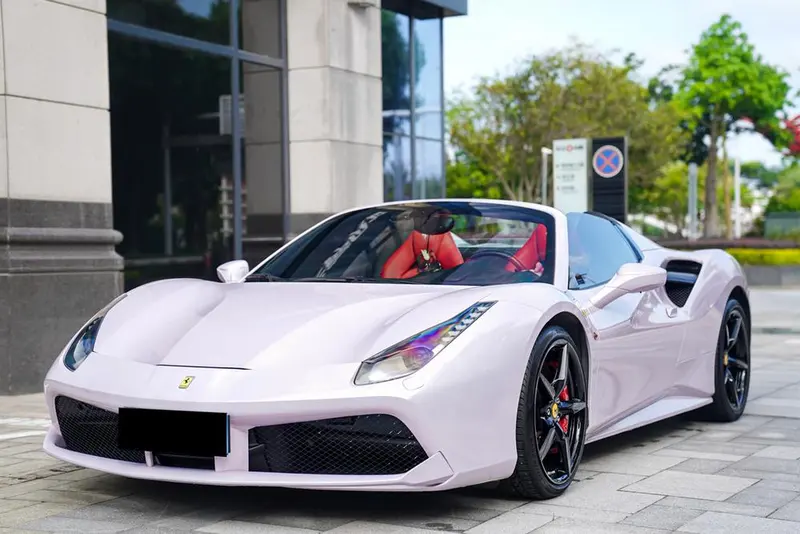 Ferrari 488, 2015