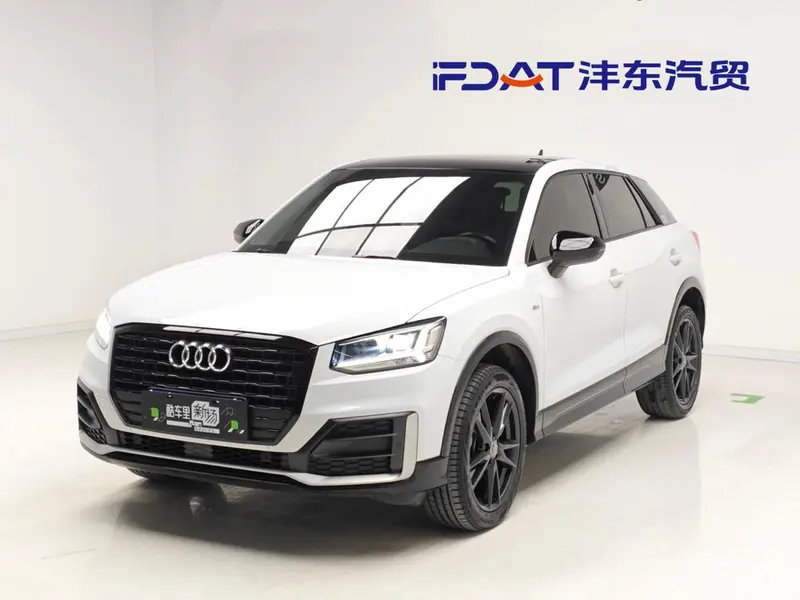 Audi Q2L, 2021
