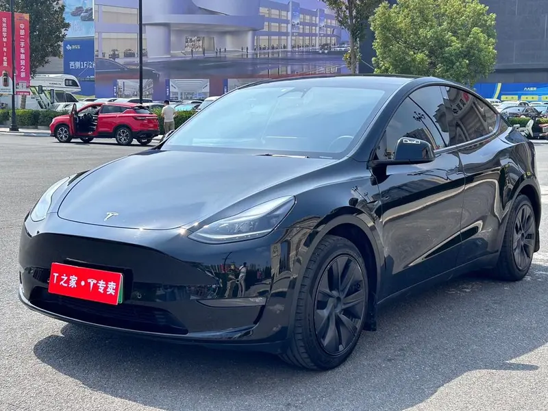 Tesla Model Y Long Range AWD Edition, 2023 — фото 1