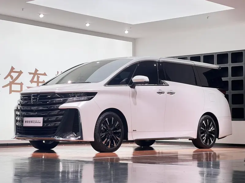 Toyota Vellfire, 2023