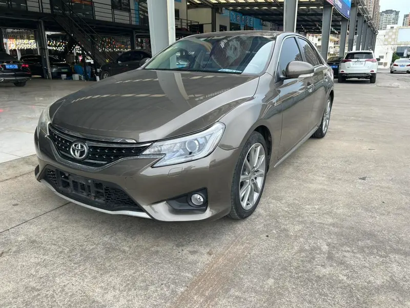 Toyota Reiz, 2013