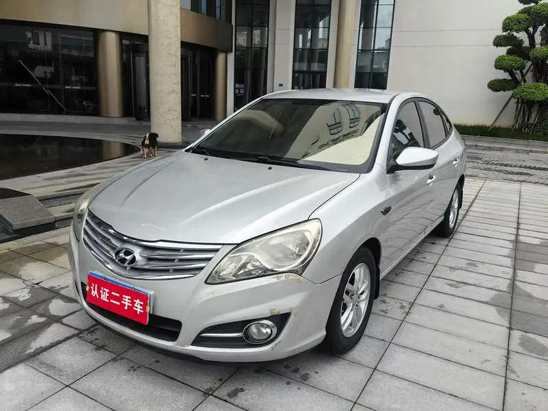 Hyundai Elantra Yuedong, 2011